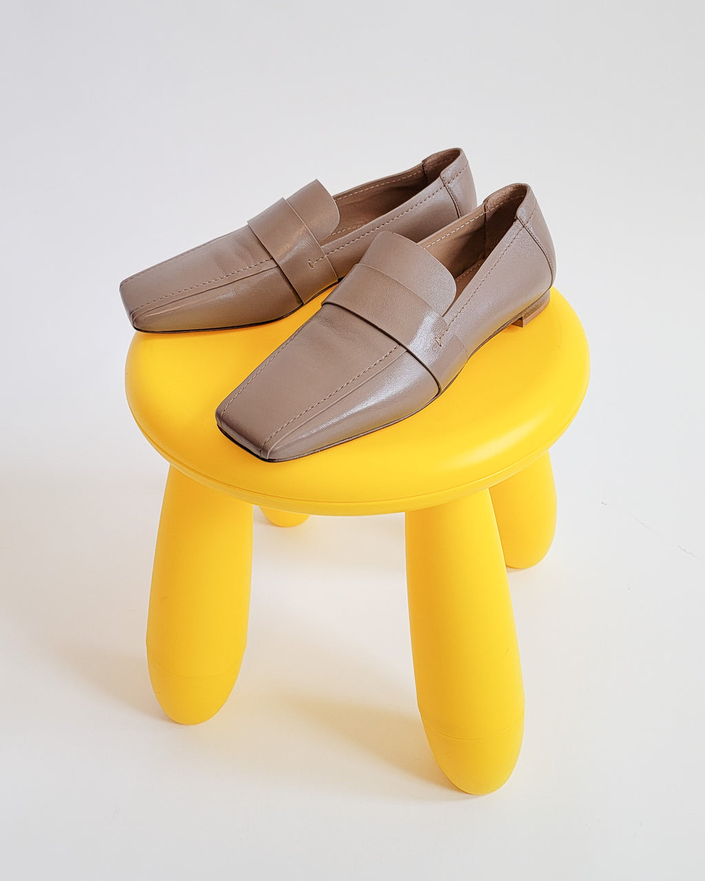 Mansur Gavriel Square Toe Leather Loafers Sz 6.5