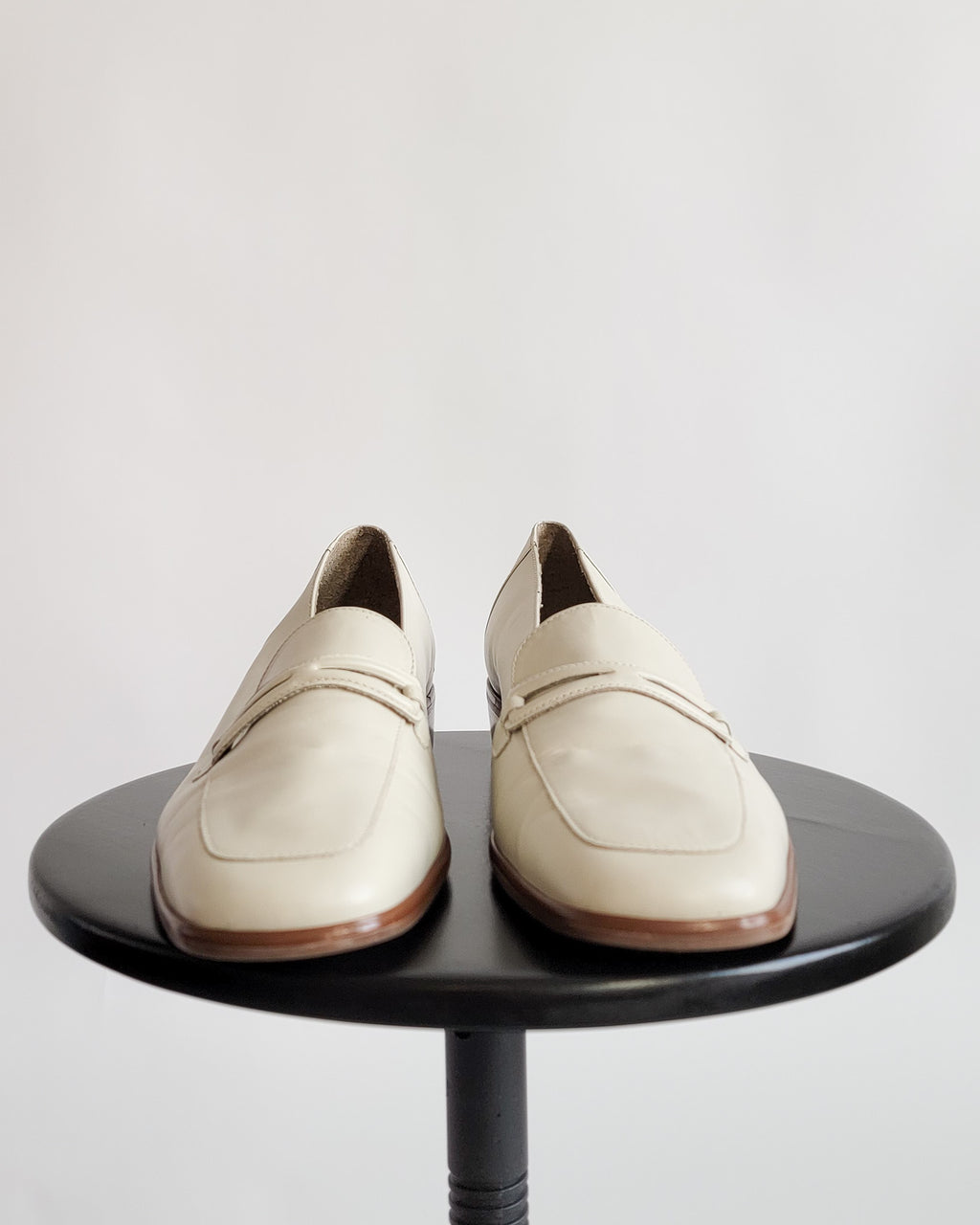 90s Etienne Aigner Cream Leather Loafers Sz 9.5