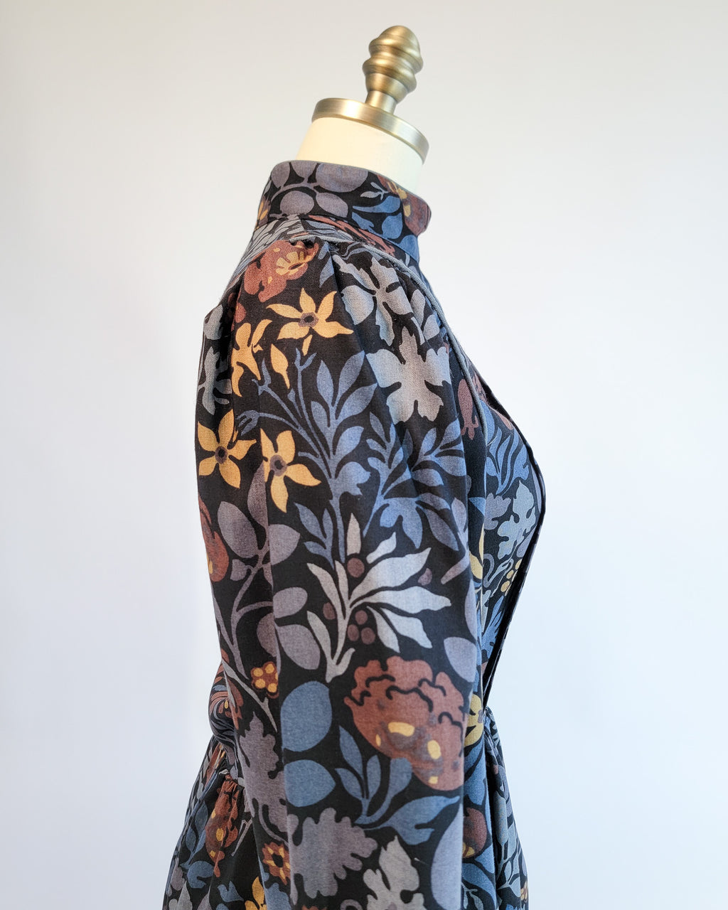 70s Marion Donaldson Blue Floral Art Nouveau Print Long Sleeved Dress