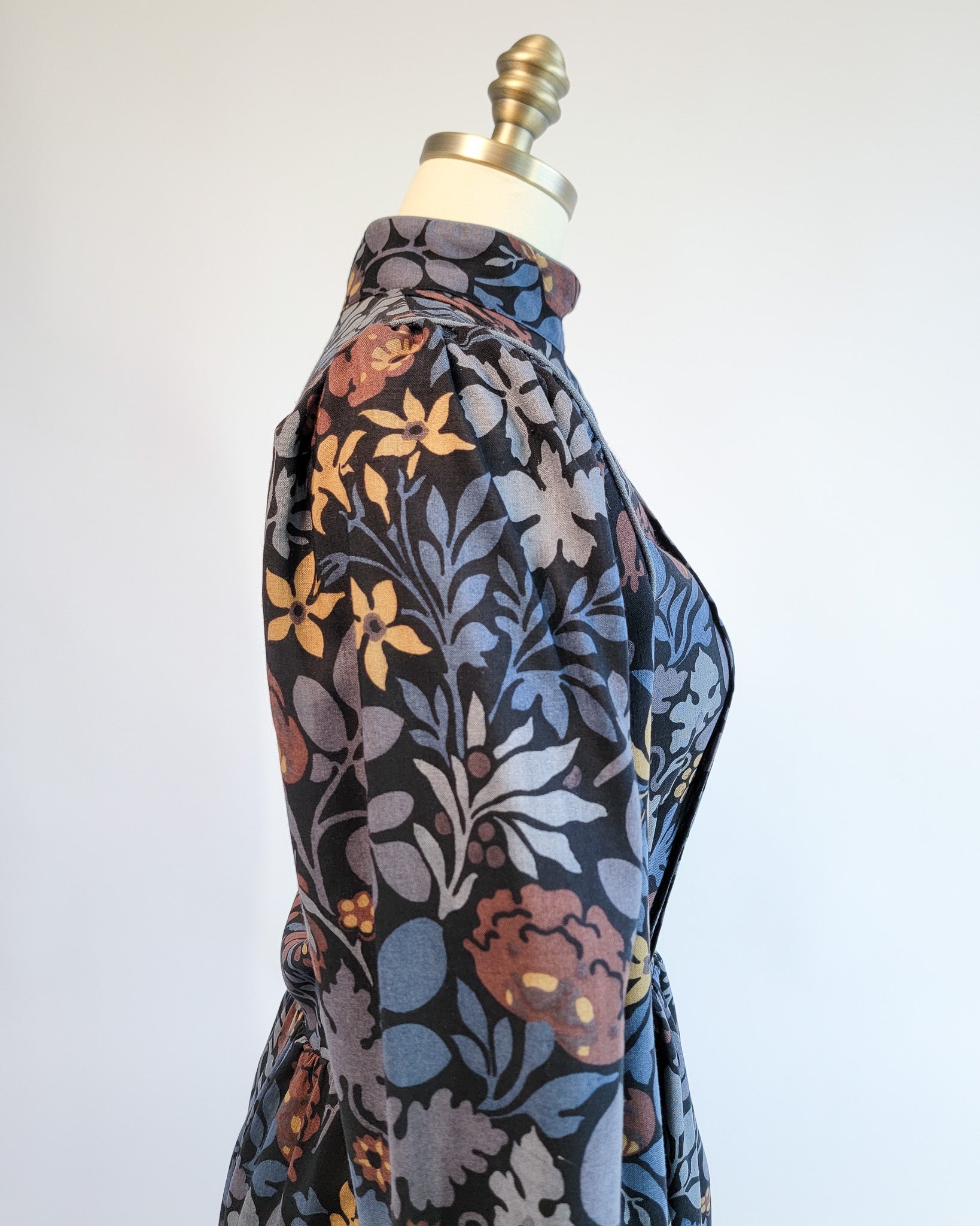 70s Marion Donaldson Blue Floral Art Nouveau Print Long Sleeved Dress