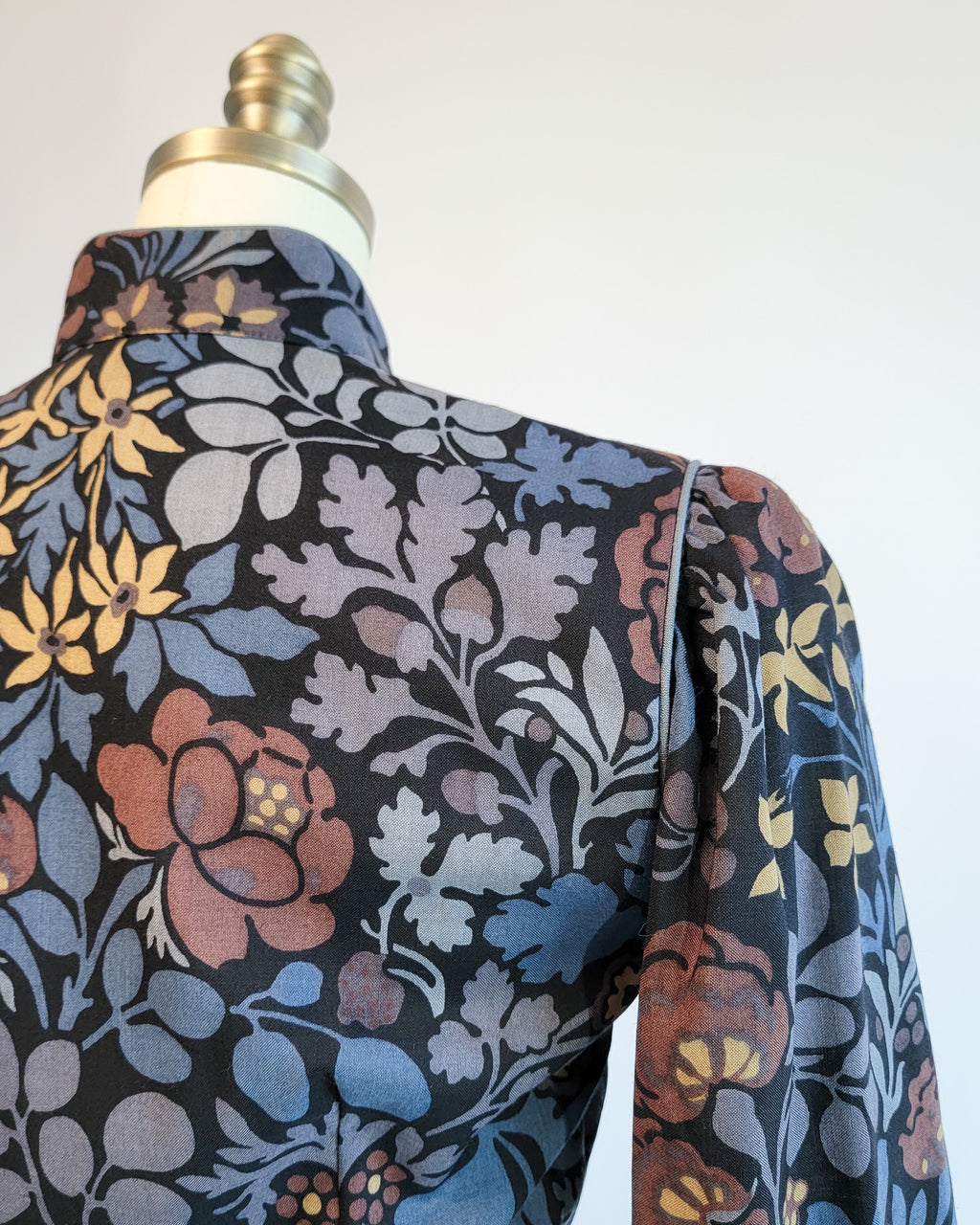 70s Marion Donaldson Blue Floral Art Nouveau Print Long Sleeved Dress