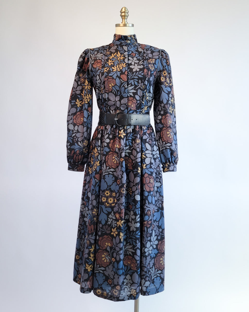 70s Marion Donaldson Blue Floral Art Nouveau Print Long Sleeved Dress