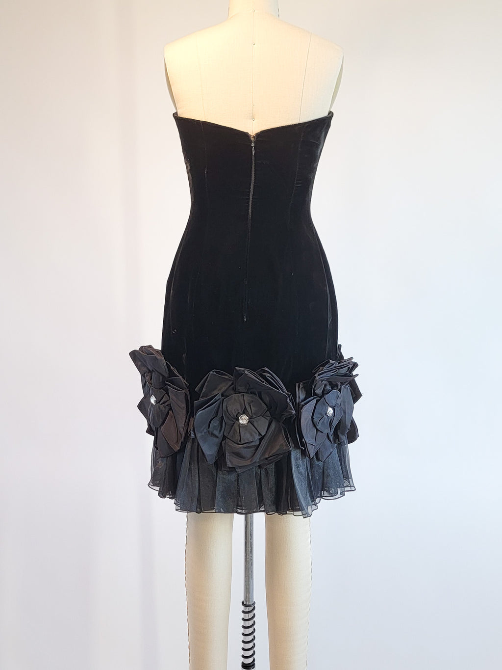 80s Tadashi Saks Fifth Avenue Black Velvet Bows Mini Dress