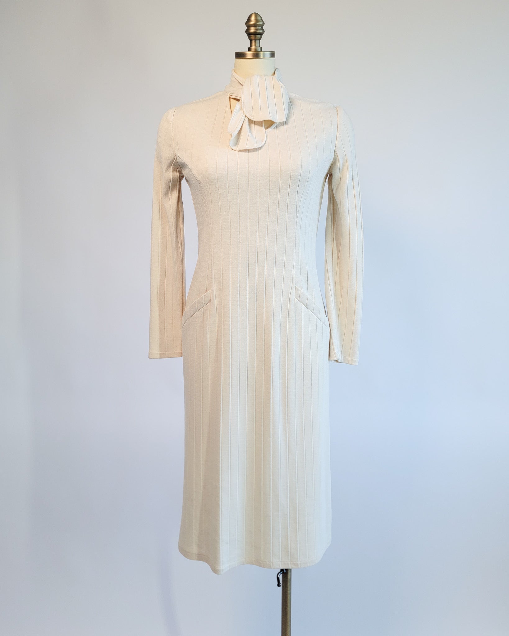 80s Alma Cream Italian Knit Midi Dress