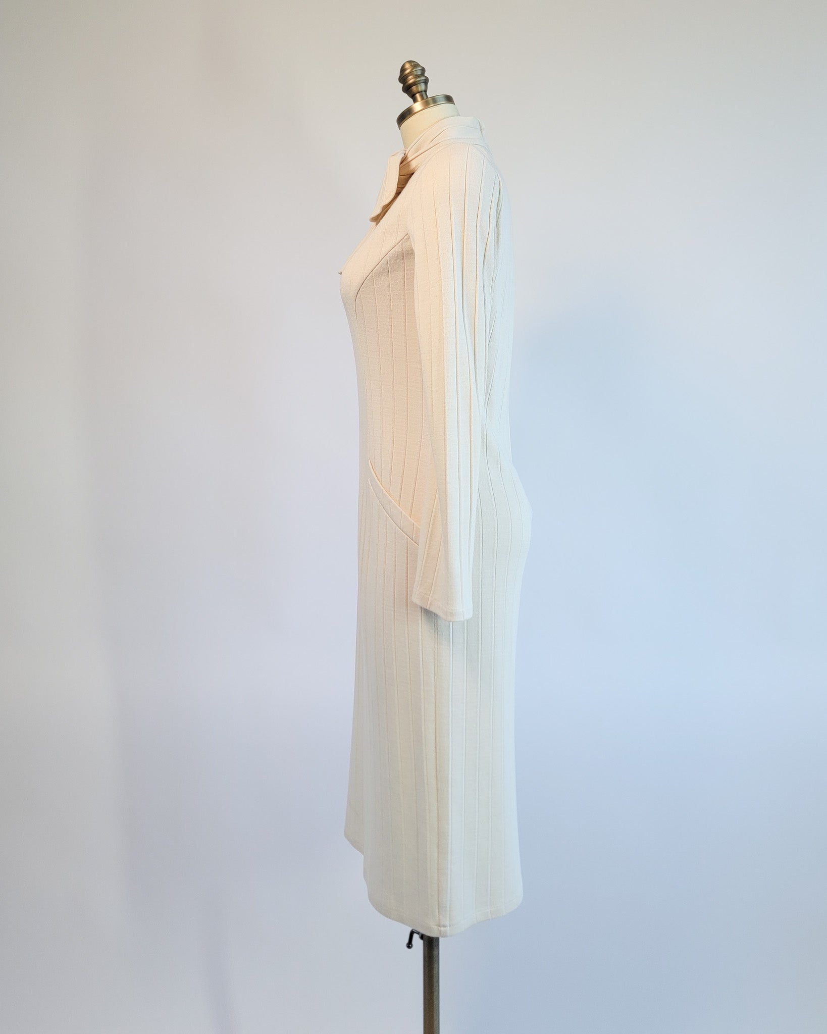 80s Alma Cream Italian Knit Midi Dress