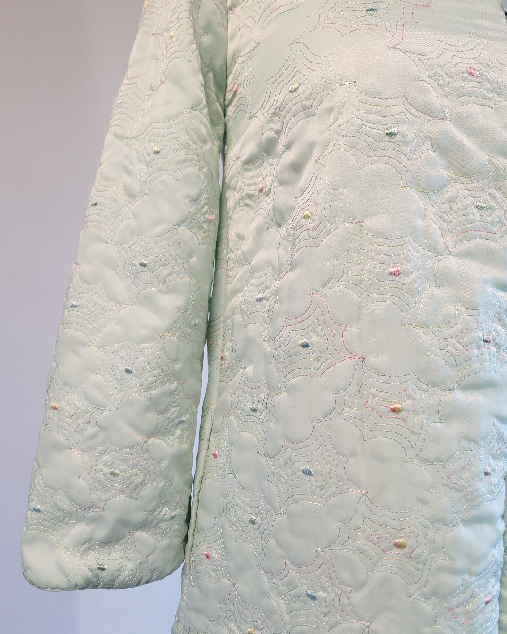 50s Odette Barsa Rainbow Spider Web Embroidered Quilted Robe