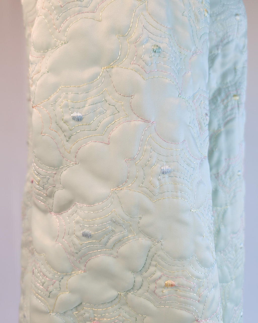 50s Odette Barsa Rainbow Spider Web Embroidered Quilted Robe