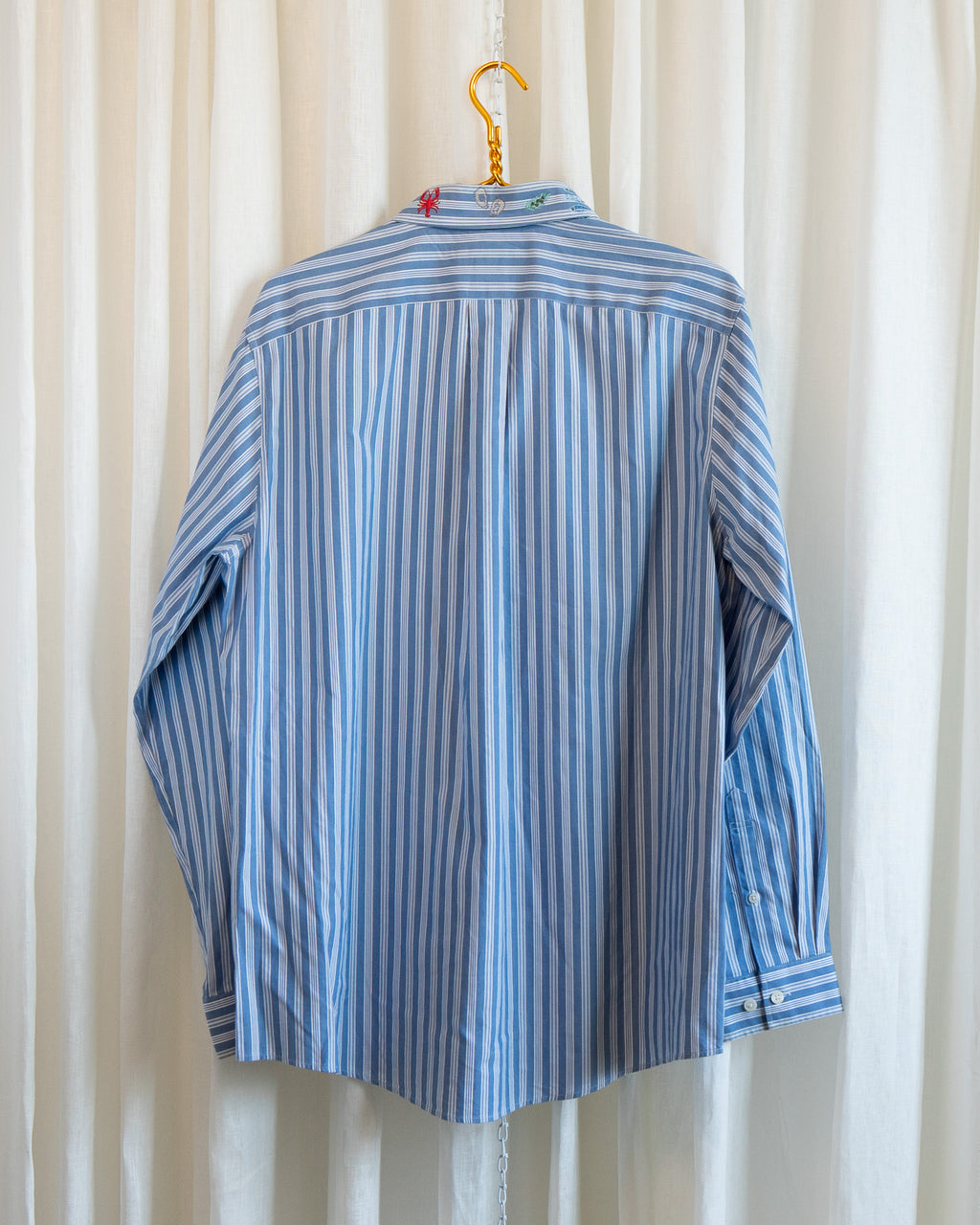 00s "Summer Forever" Embroidered Eddie Bauer Light Blue Striped Button Down Shirt
