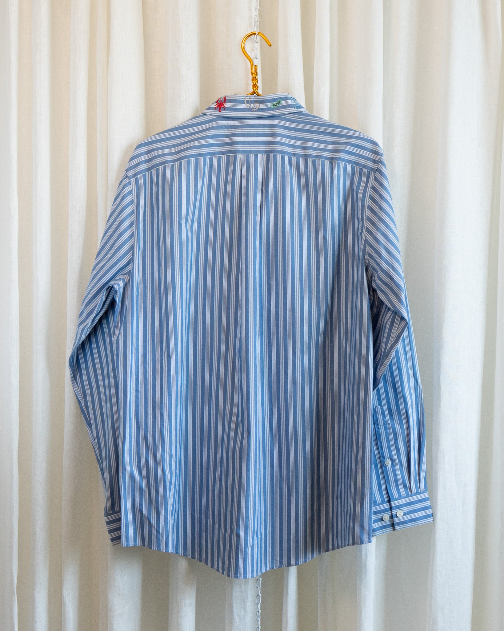 00s "Summer Forever" Embroidered Eddie Bauer Light Blue Striped Button Down Shirt