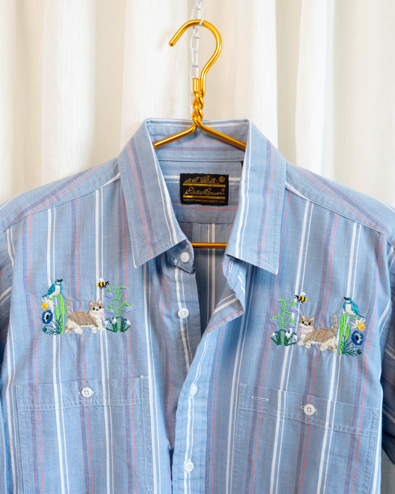 90s "Frolicking Cat in Garden" Eddie Bauer Embroidered Striped Blue Shirt