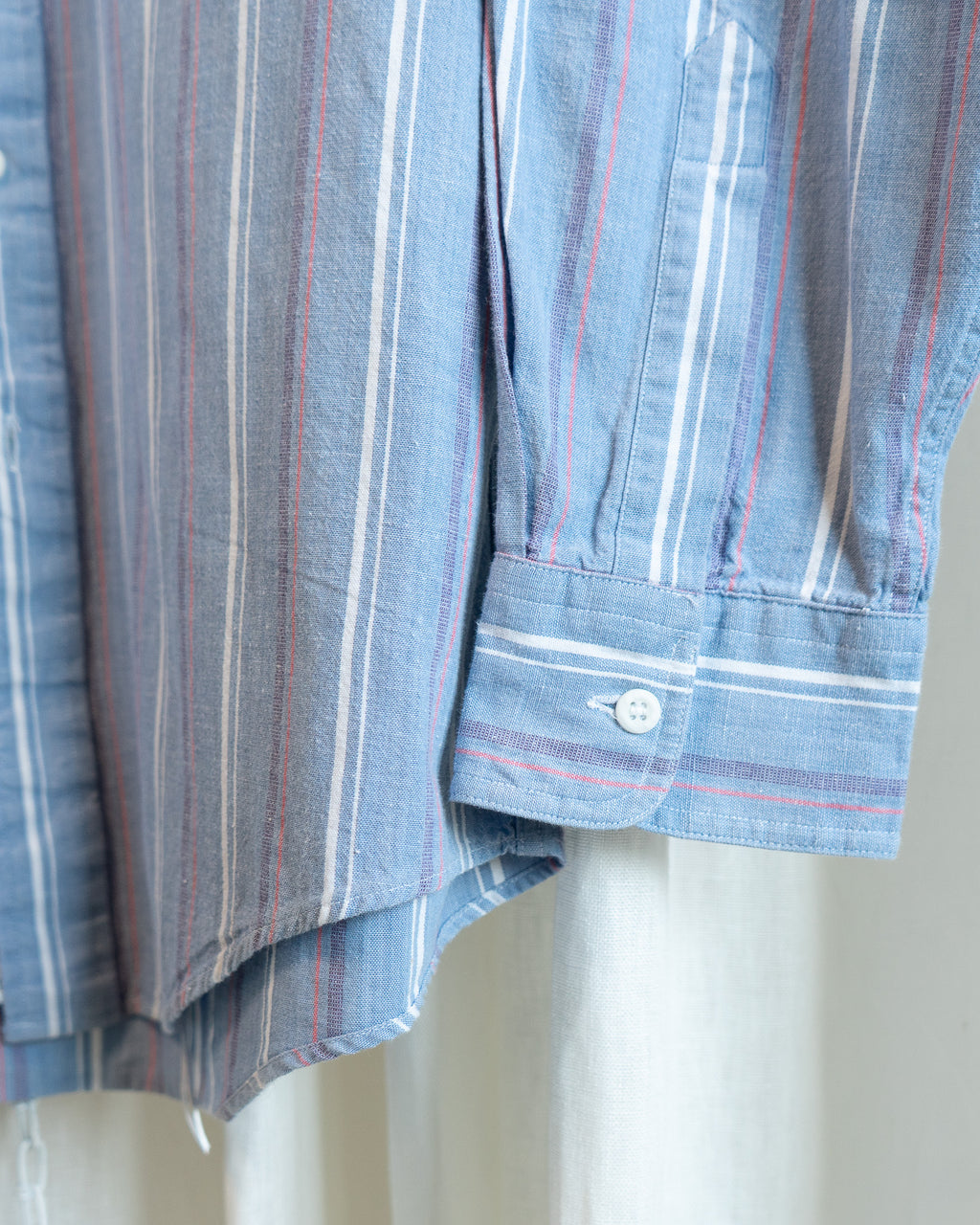 90s "Frolicking Cat in Garden" Eddie Bauer Embroidered Striped Blue Shirt