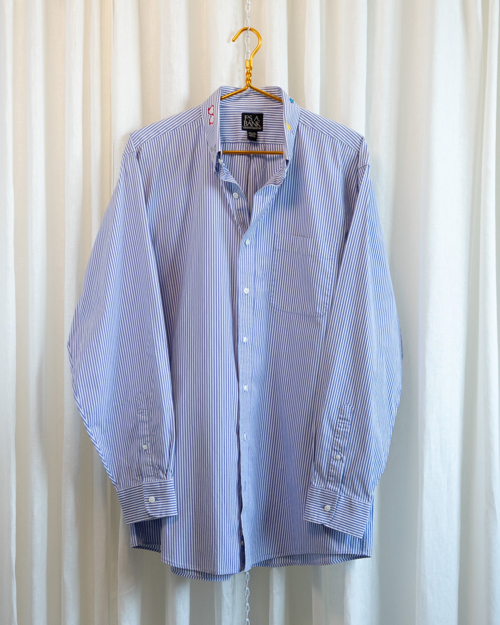 00s "Art Scene" Embroidered Jos A Bank Light Blue Stripes Button Down Shirt
