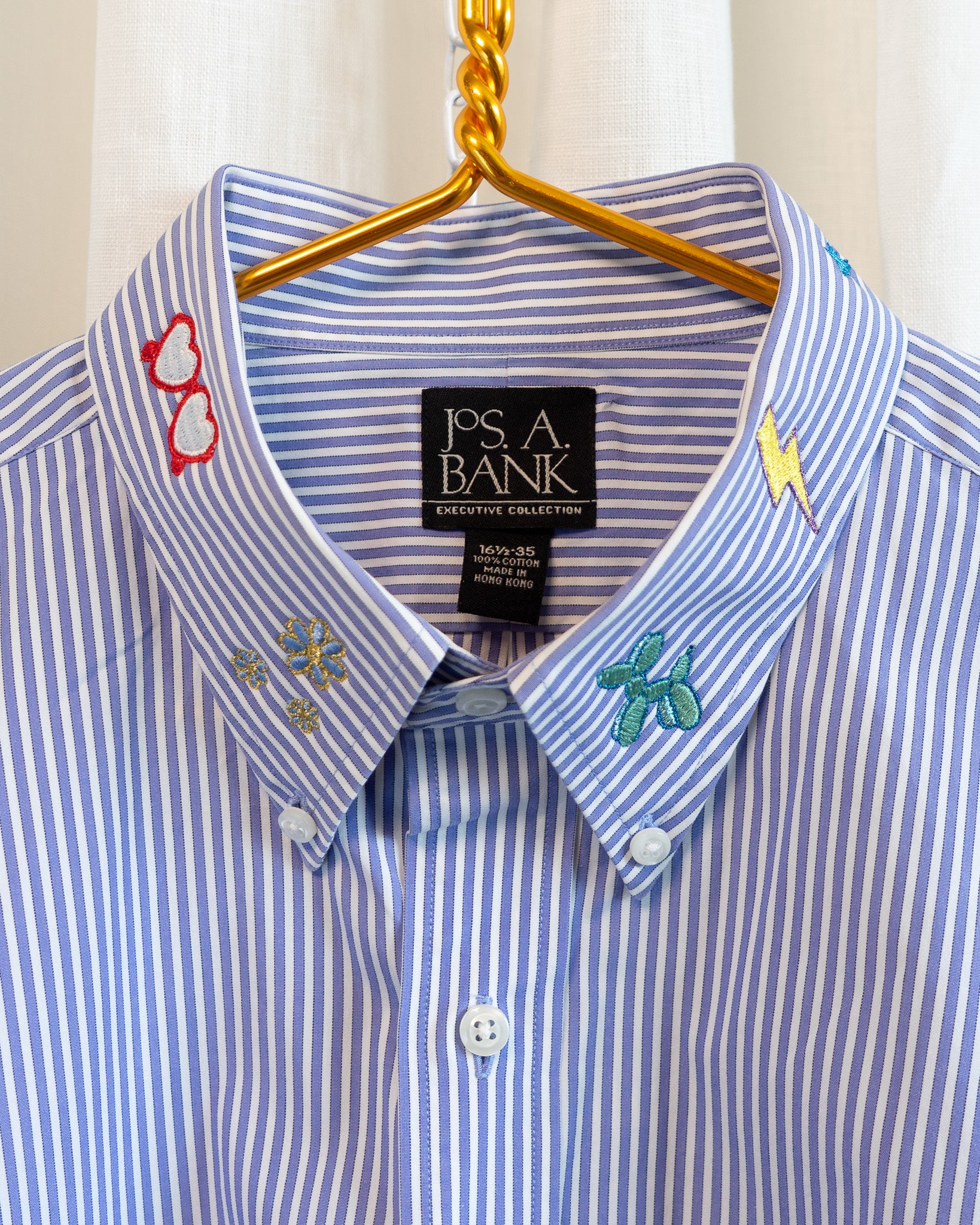 00s "Art Scene" Embroidered Jos A Bank Light Blue Stripes Button Down Shirt