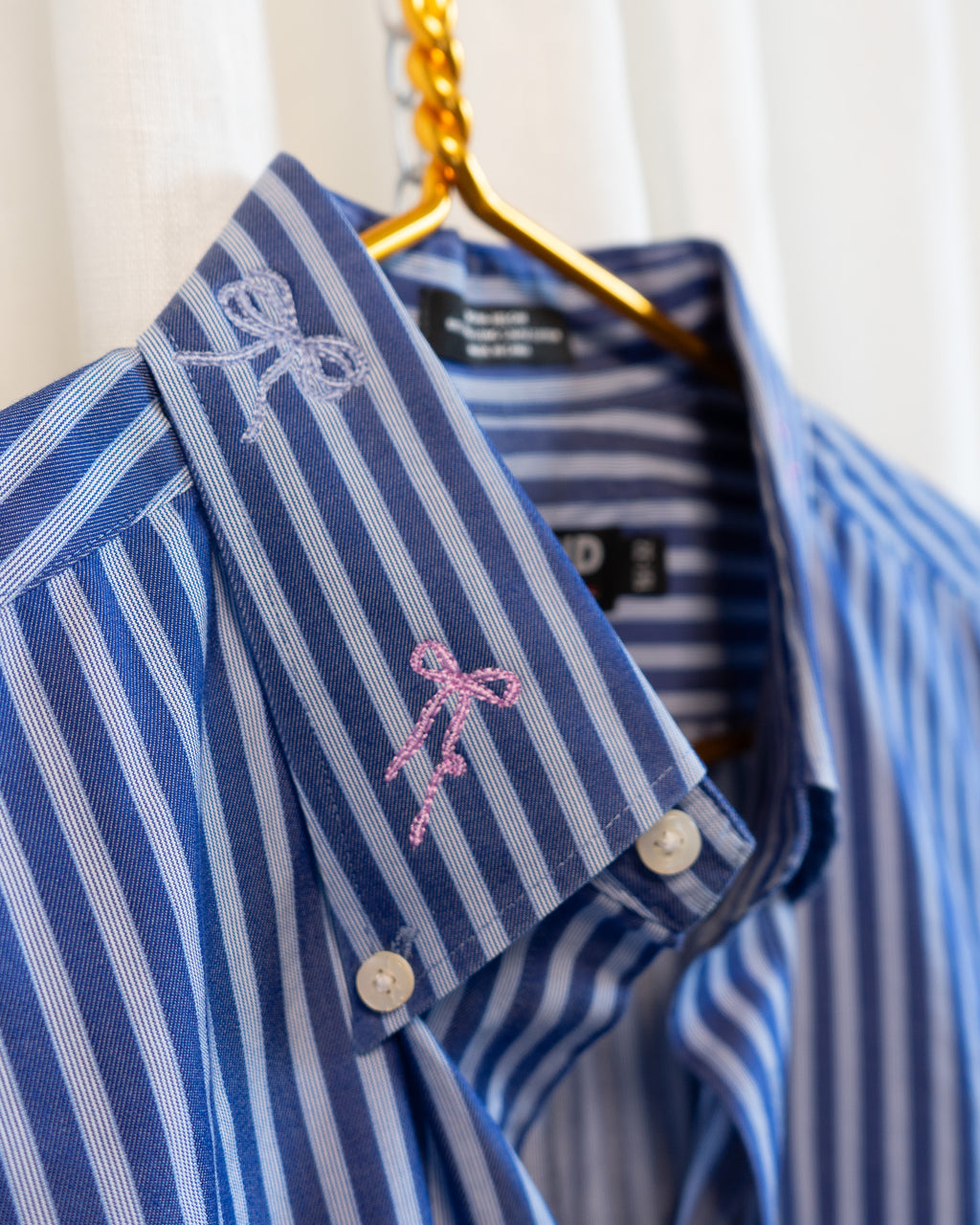 Modern "Pretty Bows" Embroidered Collar Blue Striped LS Shirt