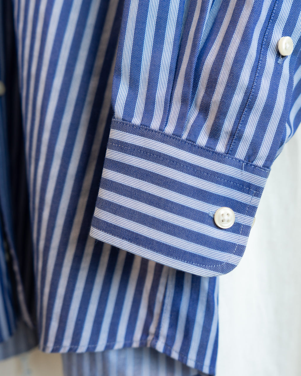 Modern "Pretty Bows" Embroidered Collar Blue Striped LS Shirt