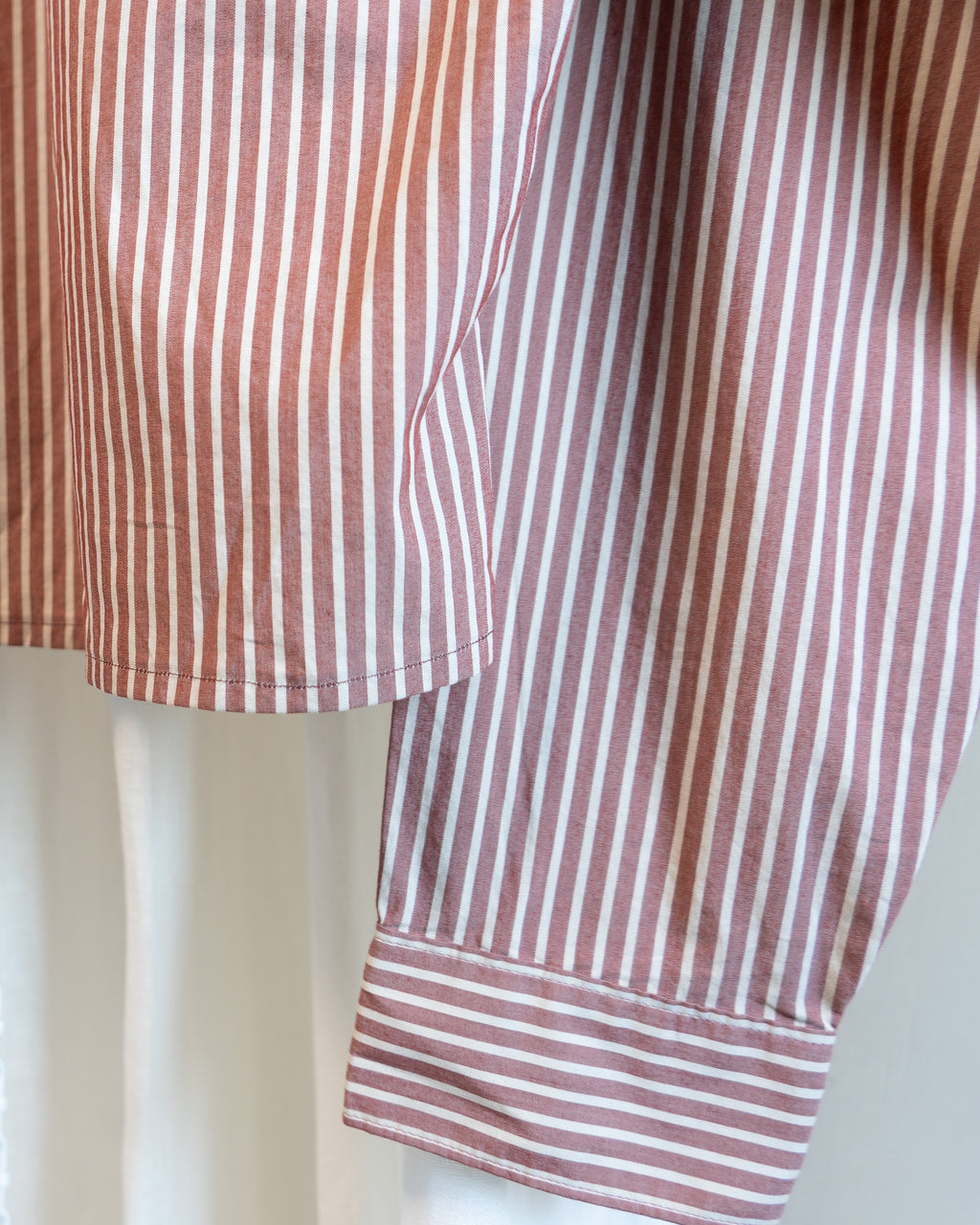 Modern Hemmed GAP Brown Striped Cropped Button Down Shirt
