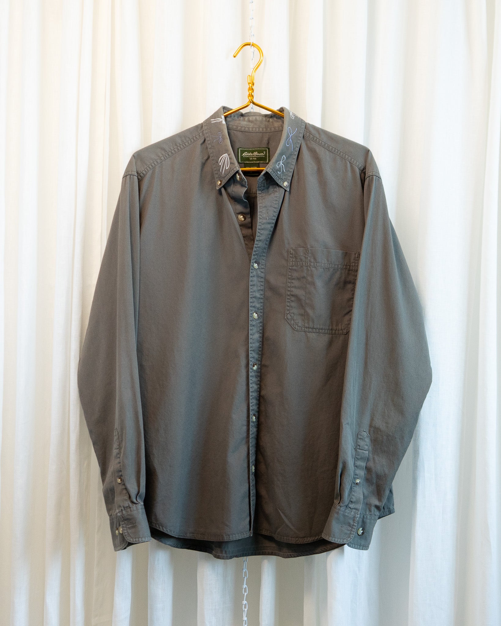 Modern "Bows" Embroidered Eddie Bauer Olive Button Down Shirt