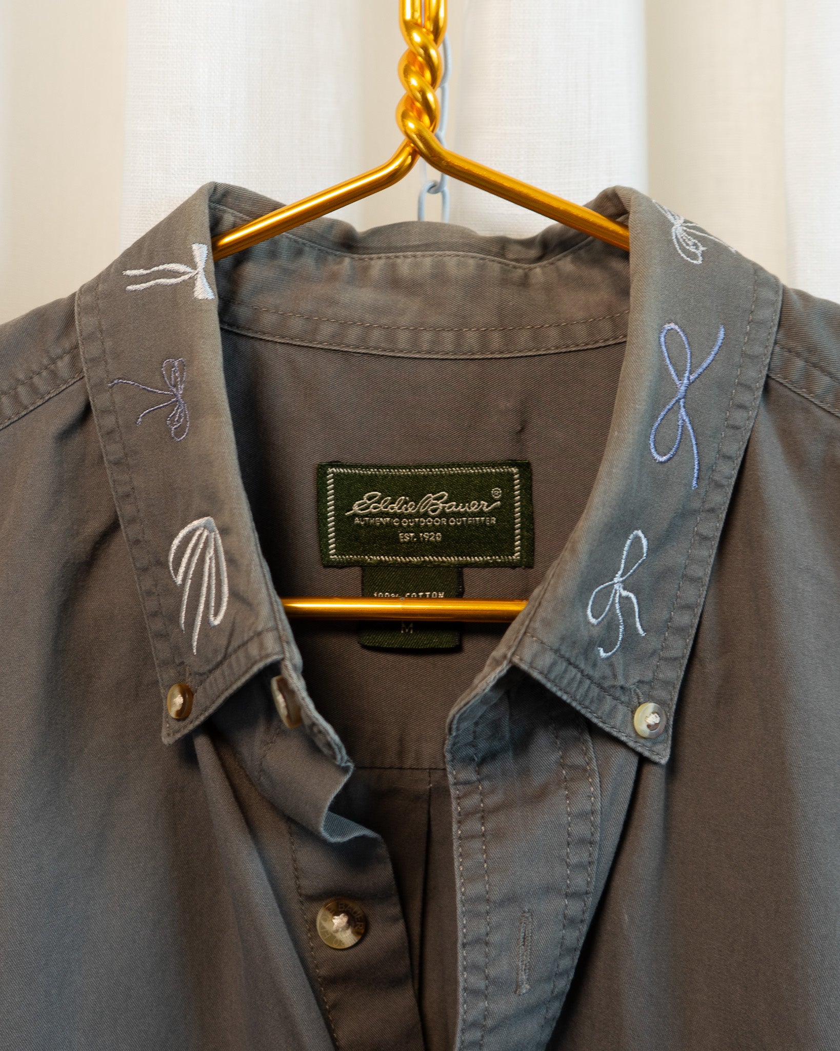 Modern "Bows" Embroidered Eddie Bauer Olive Button Down Shirt
