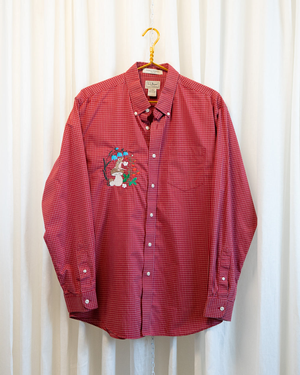 90s LL Bean "Frolicking Mouse in Garden" Embroidered Red Plaid Shirt