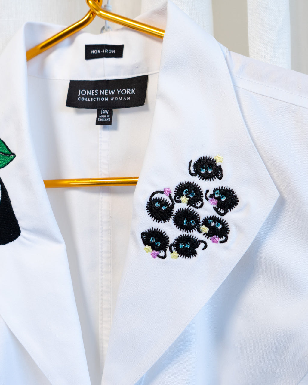 Modern "Cute Princess Mononoke" Embroidered Lapels Sleeveless Blouse