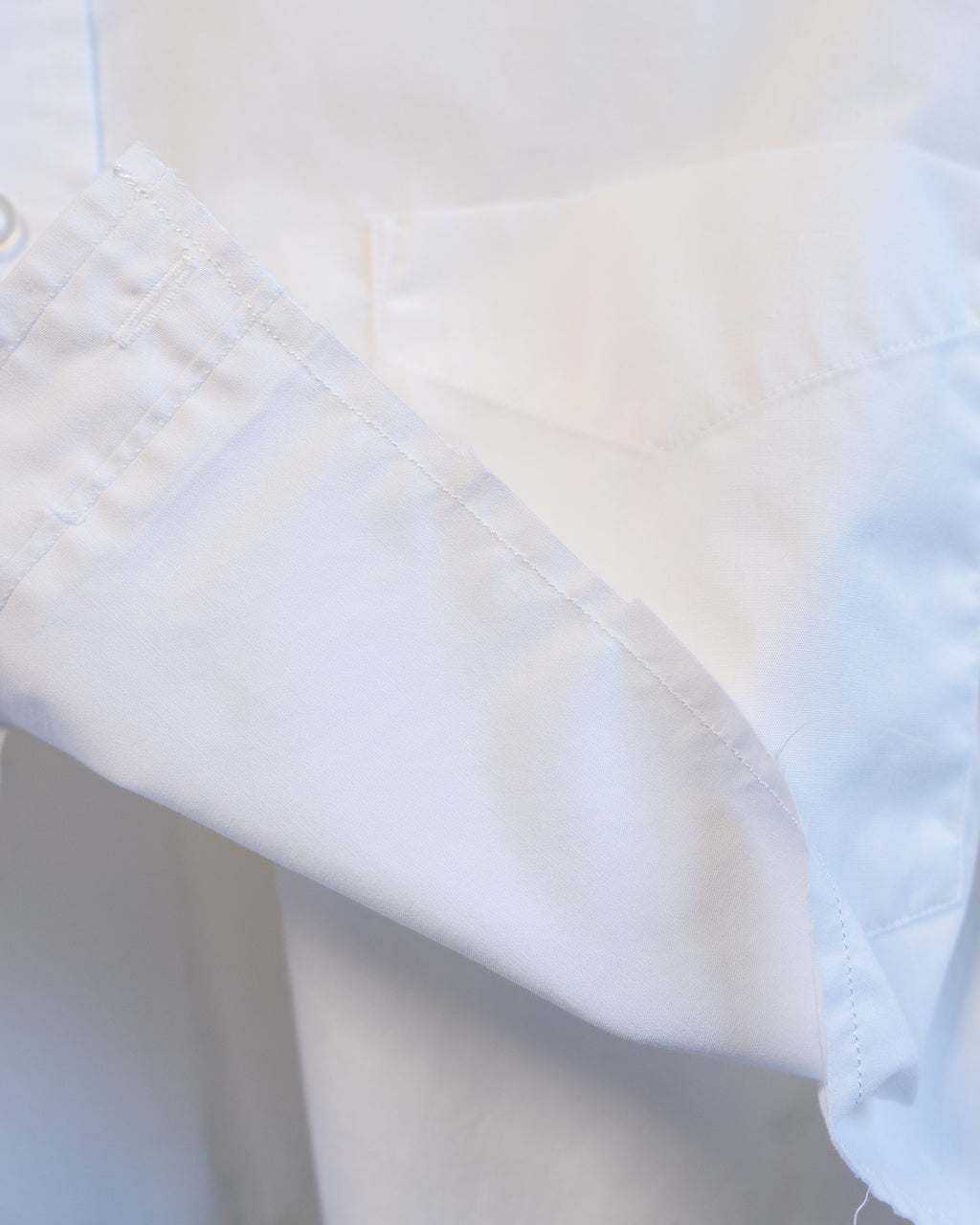 70s "Watermelon" Embroidered Collar & Hemmed Crisp White LS Cropped Shirt