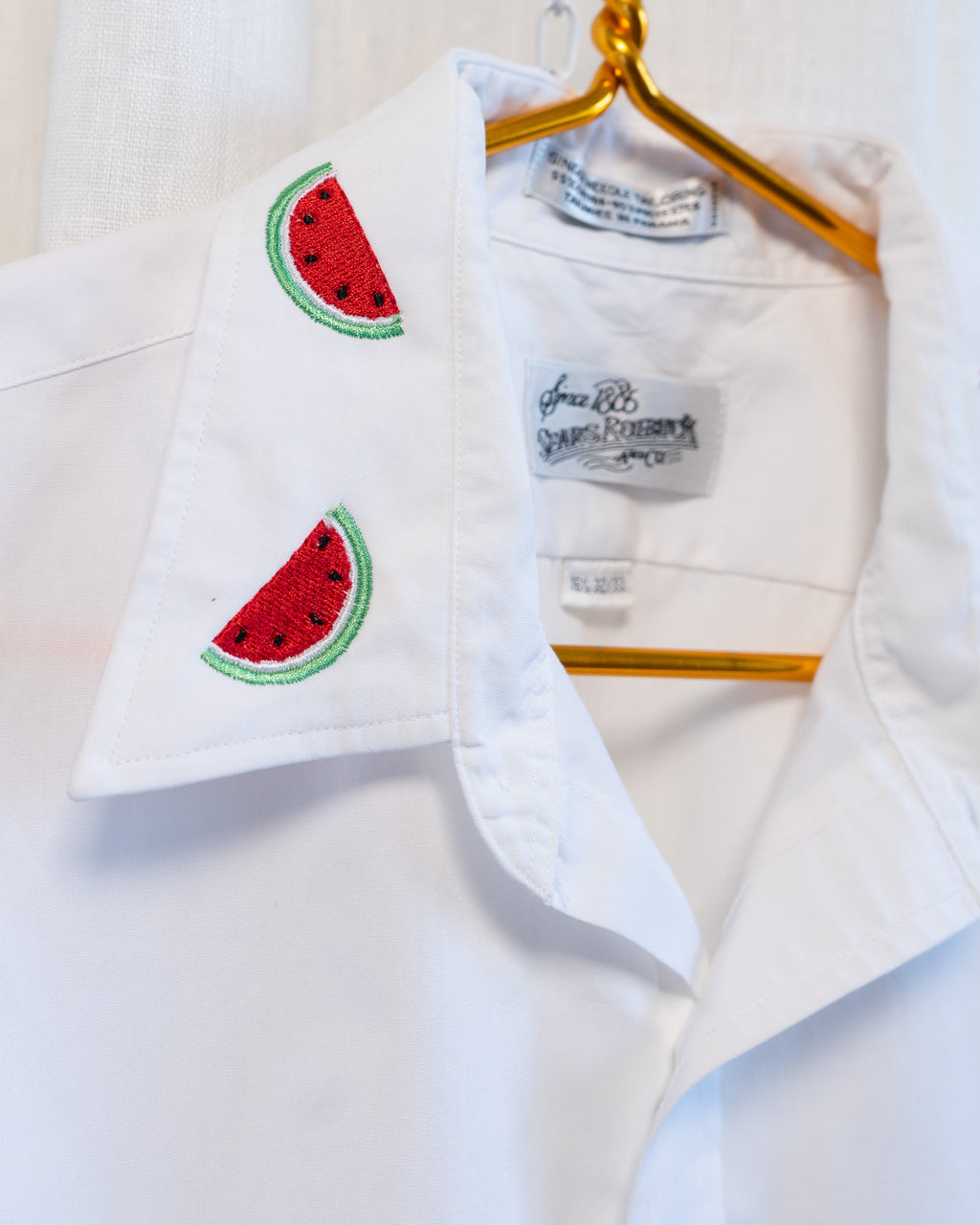70s "Watermelon" Embroidered Collar & Hemmed Crisp White LS Cropped Shirt