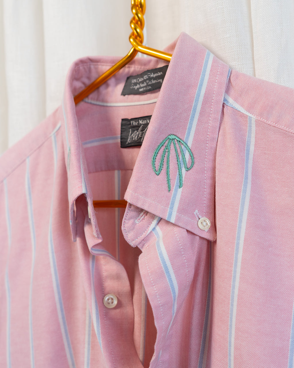 80s "Green Bows" Embroidered Lord & Taylor Red Striped Button Down