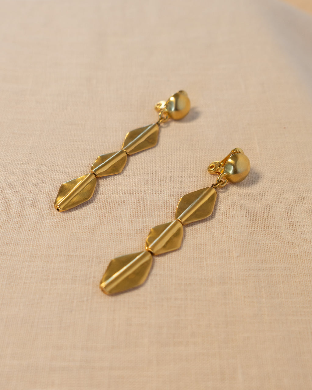 80s Brushed Brass Linear Drop Clip-on Earrings