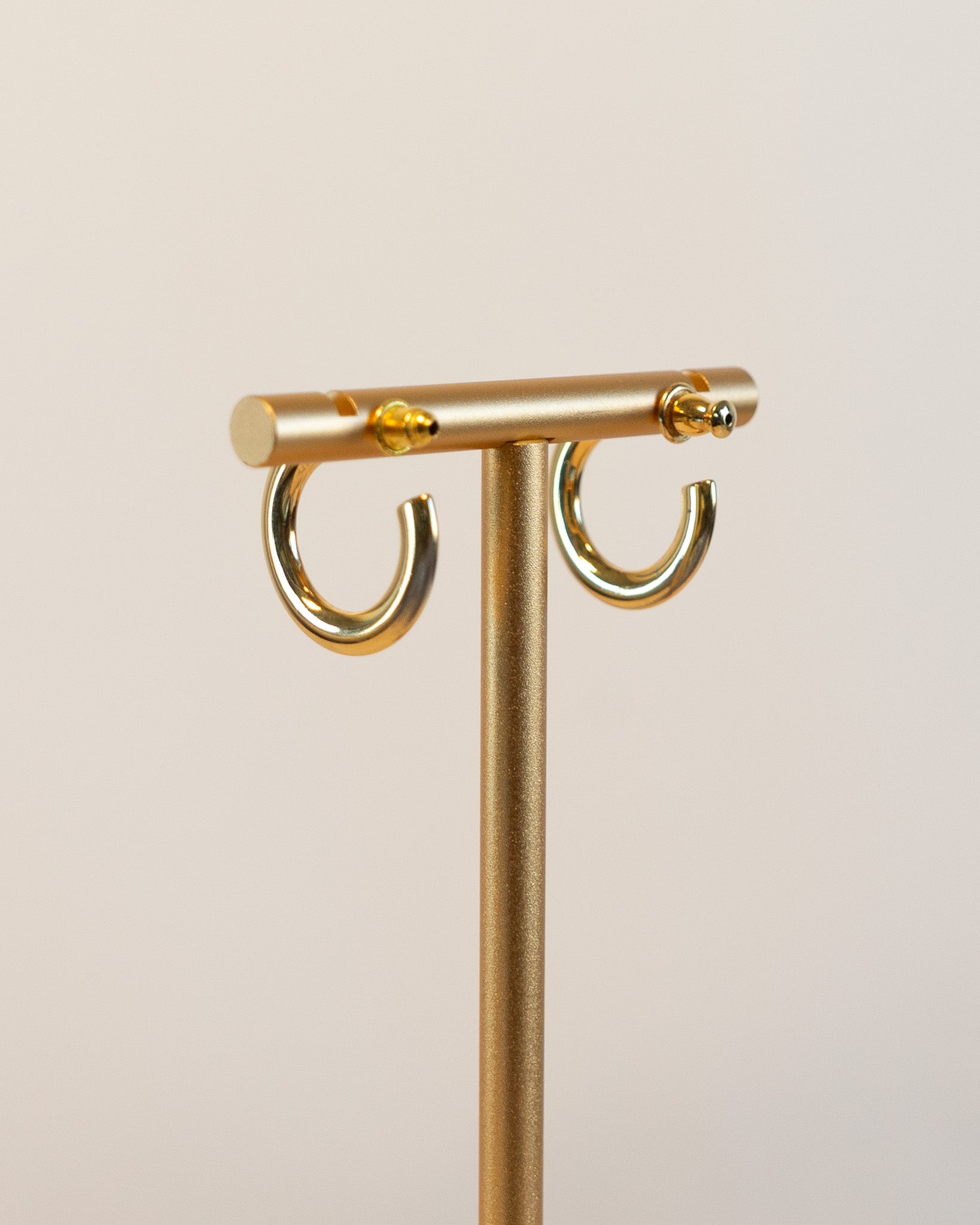 90s Flat Open Hoop Med Earrings