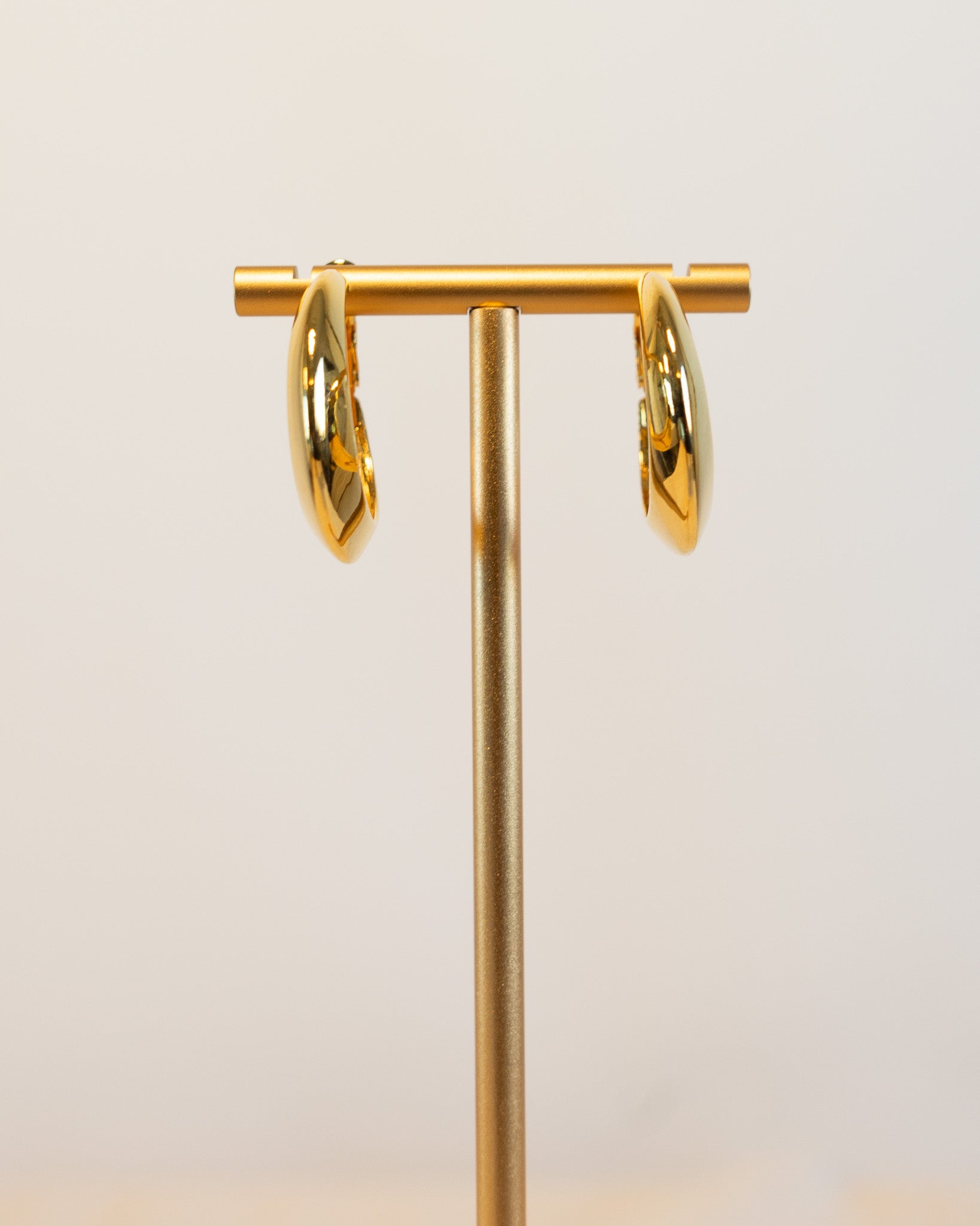 90s Bright Gold Closed Loop Hoop Earrings