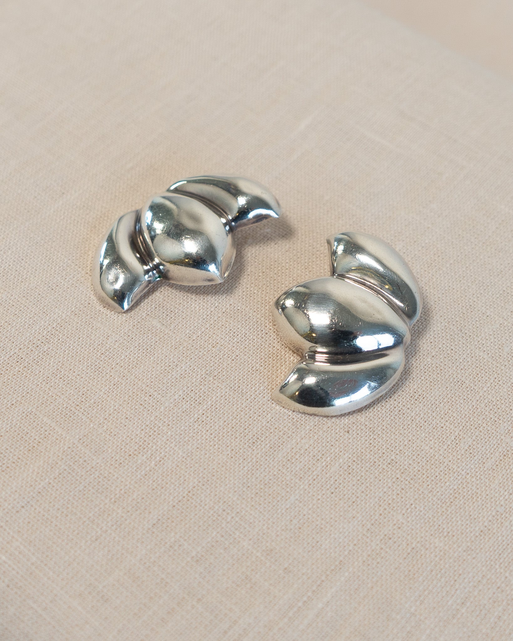 90s Sterling Silver Lotus Flower Clip-On Earrings