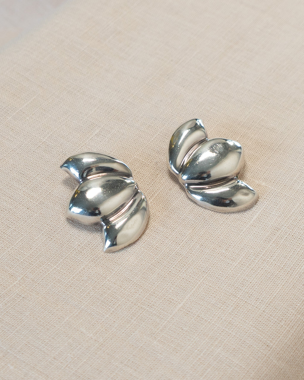 90s Sterling Silver Lotus Flower Clip-On Earrings