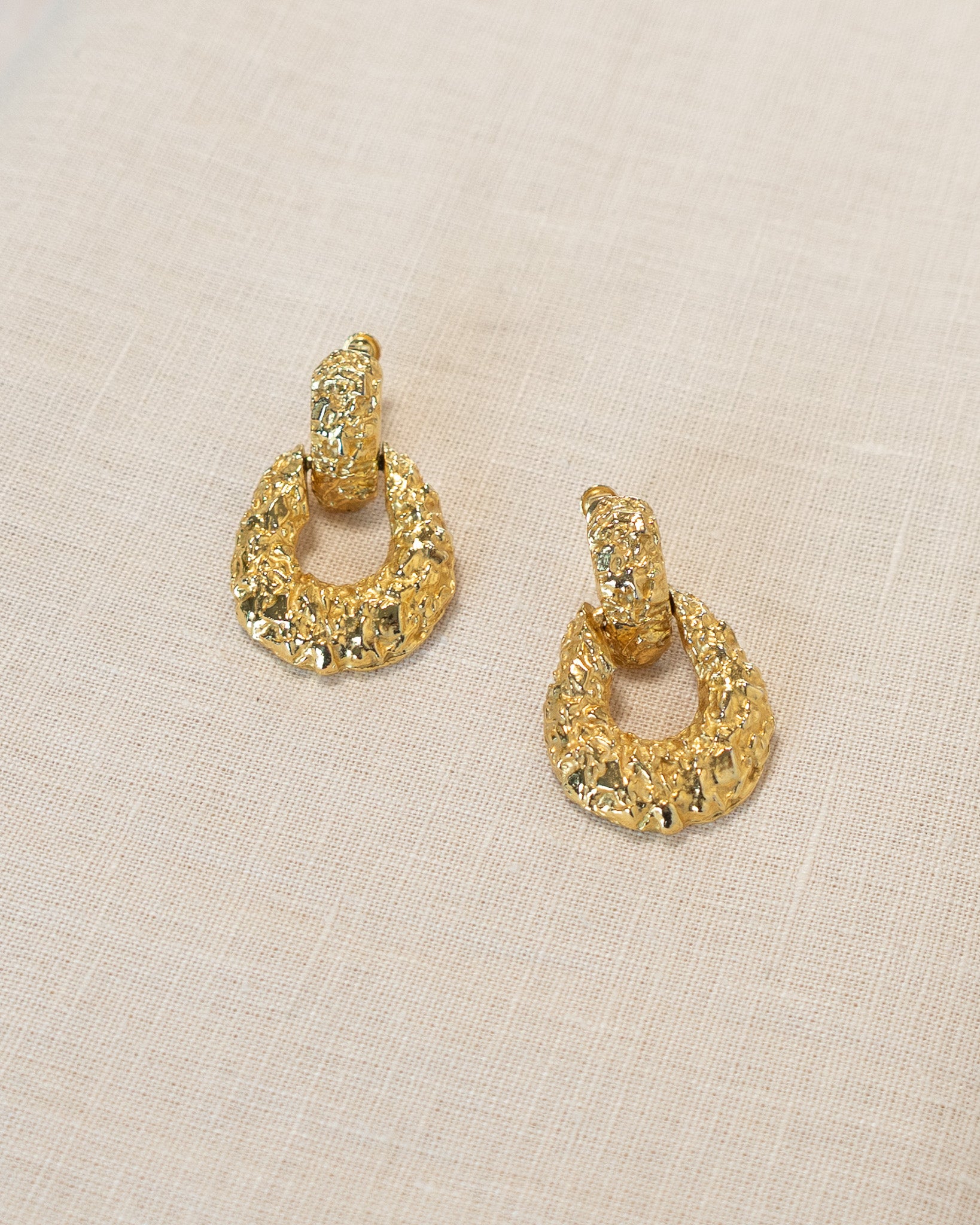 80s Gold Plated Nugget Knocker Screw Back Clip-on Earrings