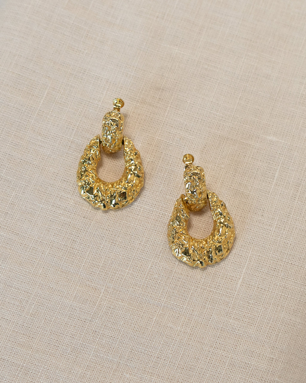 80s Gold Plated Nugget Knocker Screw Back Clip-on Earrings