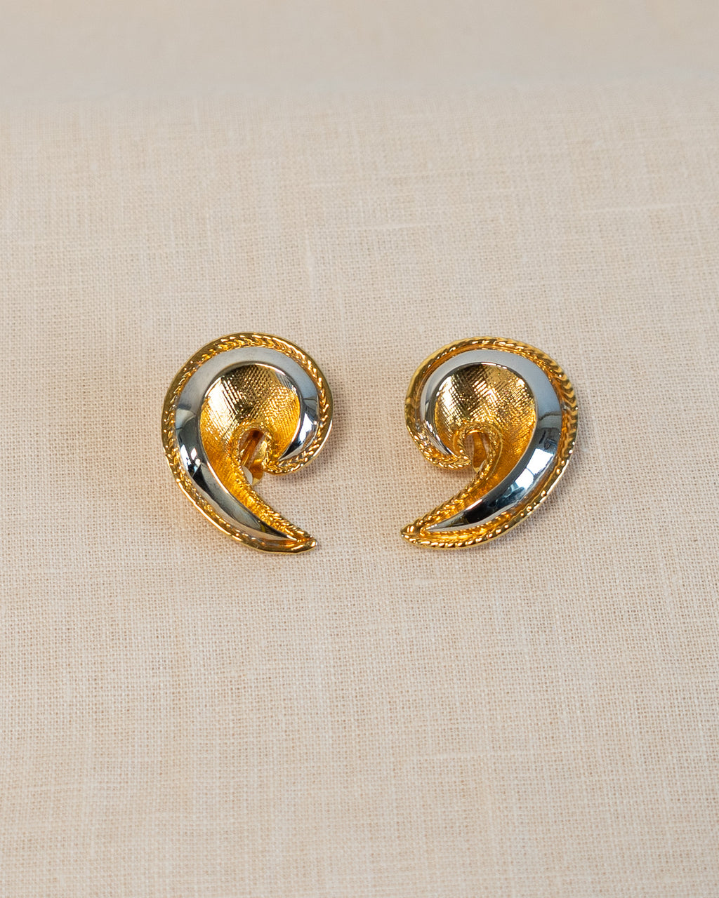 80s Brass Silver Western Book Matched Clip-on Earrings