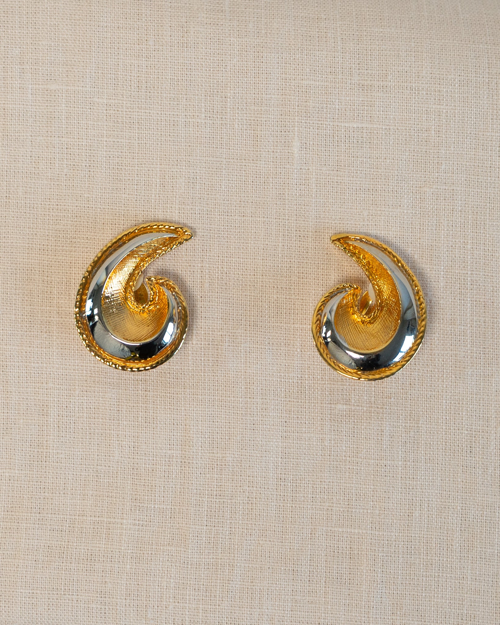 80s Brass Silver Western Book Matched Clip-on Earrings
