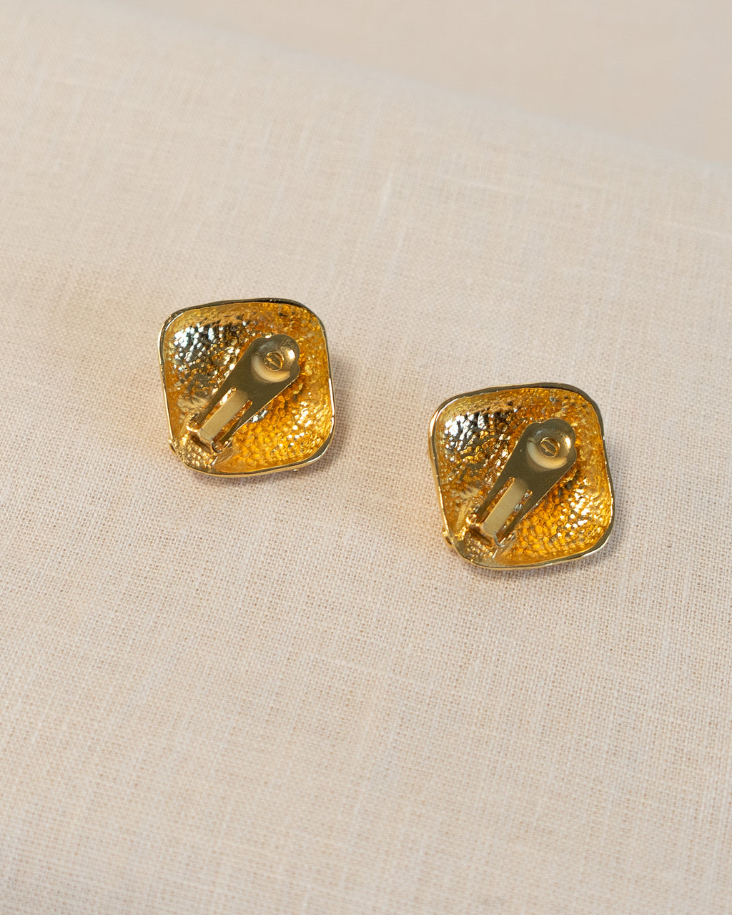 80s Gold Plated Pearl Square Clip-on Earrings
