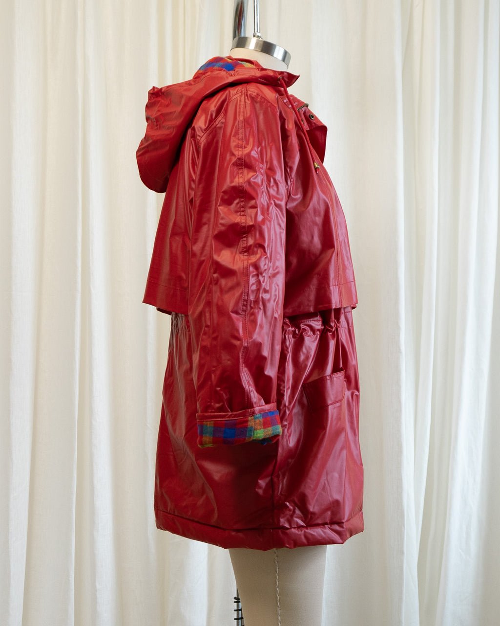 90s Totes Red Nylon Rain Jacket w Plaid Cotton Lining