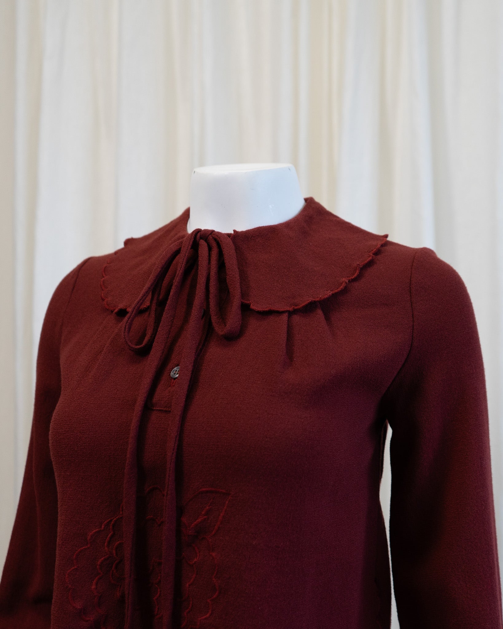 70s Maroon Pure Wool Scalloped Platter Collar Cropped Blouse