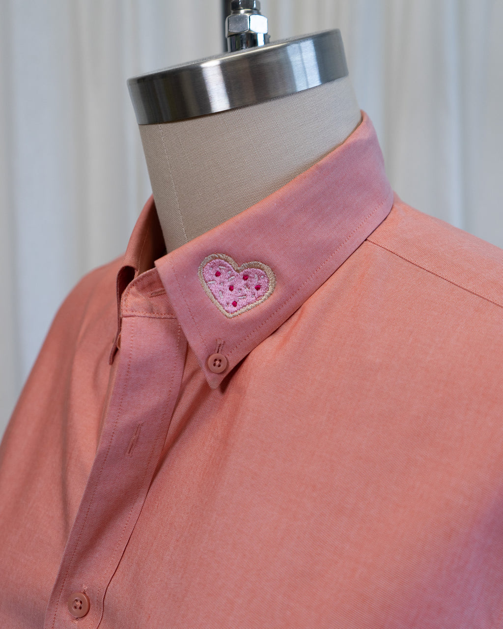 00s "Heart Cookies" Embroidered Nordstrom Red Button Down Shirt