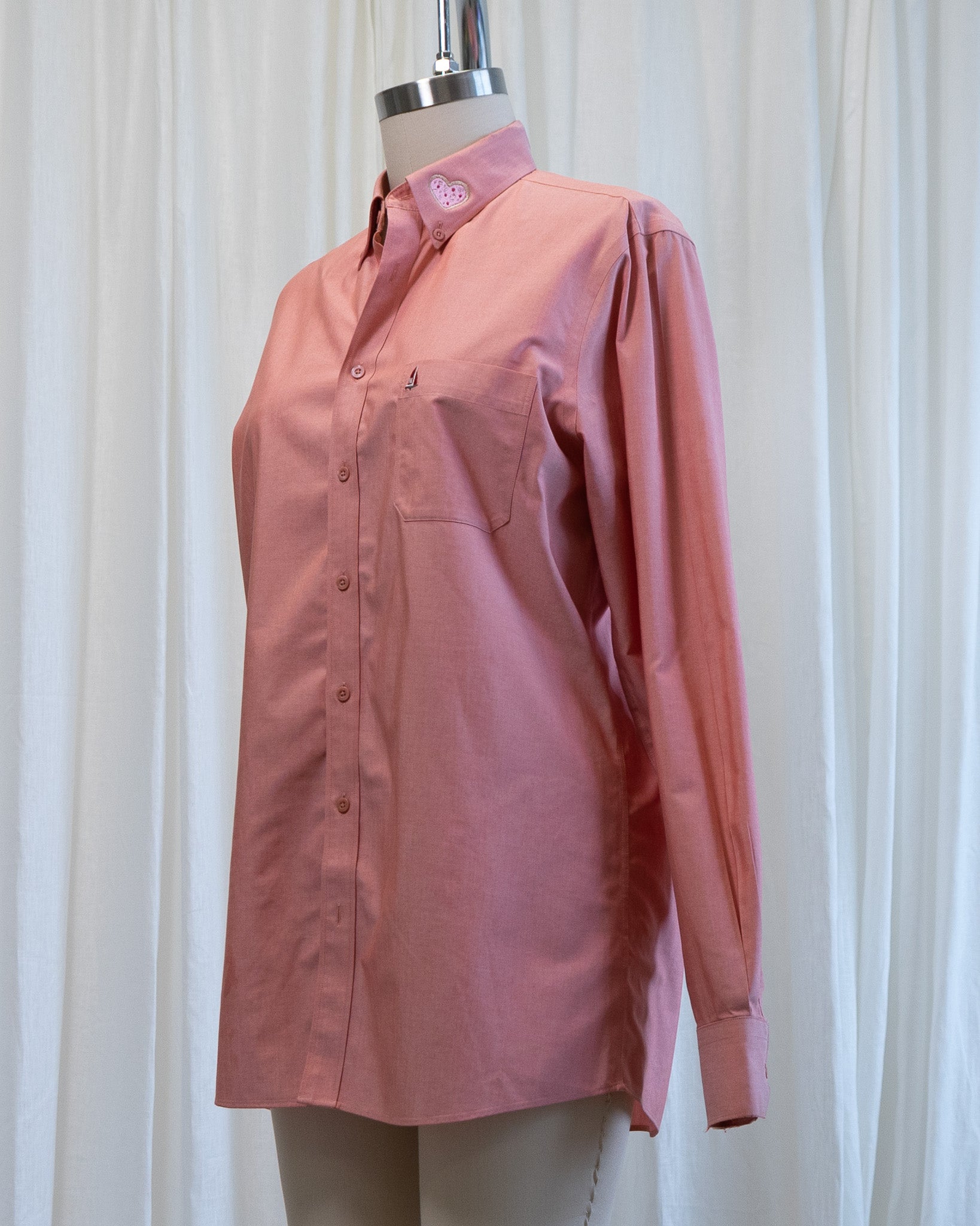 00s "Heart Cookies" Embroidered Nordstrom Red Button Down Shirt