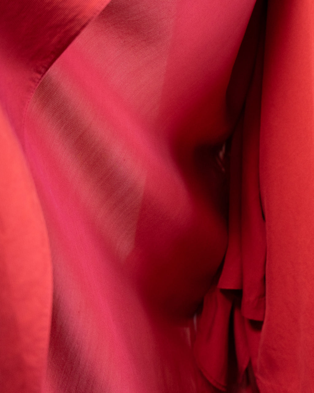 90s Victoria's Secret Red Pure Silk Shawl Collar & Cuffed Robe