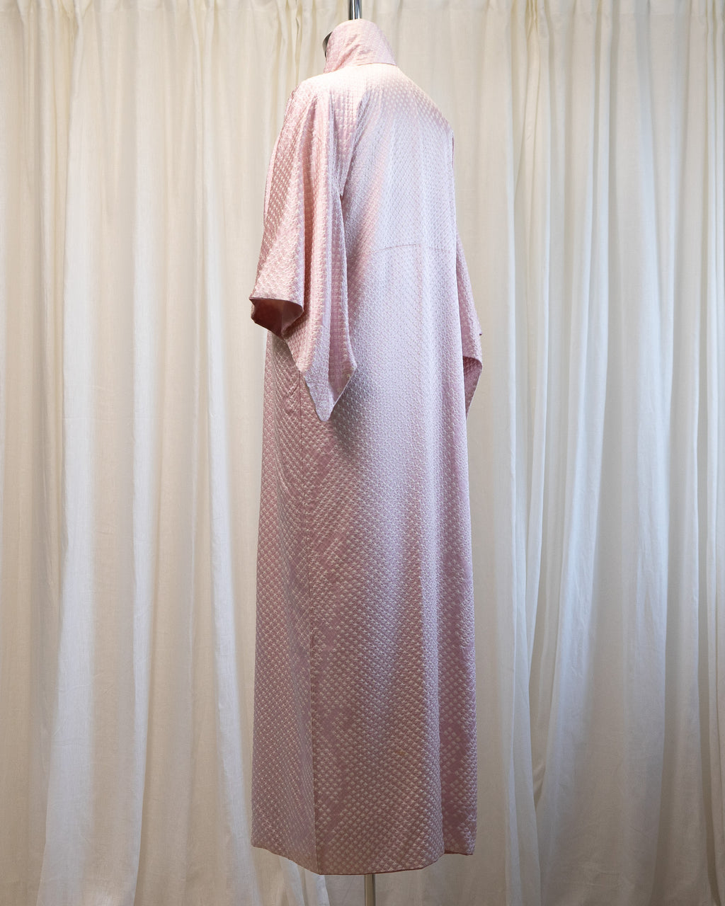 70s Pink Silk Shibori Fully Lined Kimono