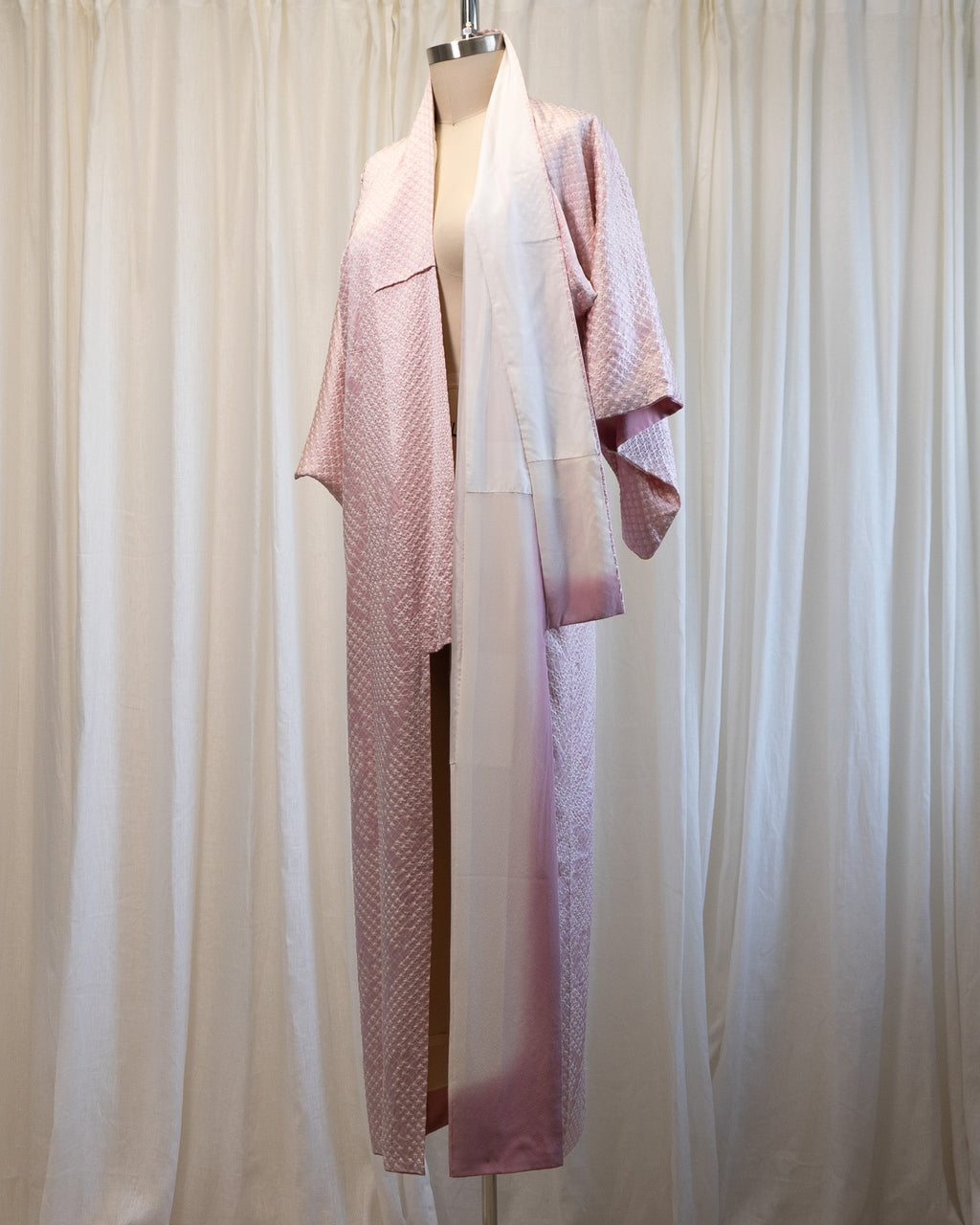 70s Pink Silk Shibori Fully Lined Kimono