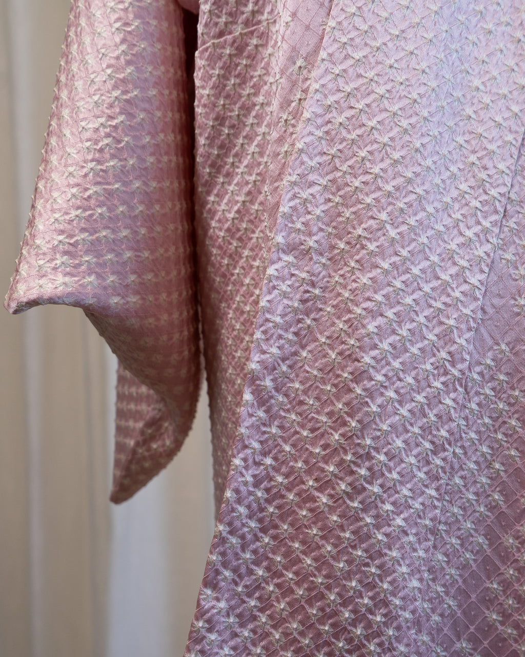 70s Pink Silk Shibori Fully Lined Kimono