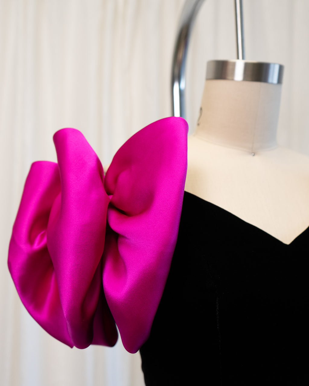 90s Black Velvet & Pink Oversized Bow Straps Mini Dress