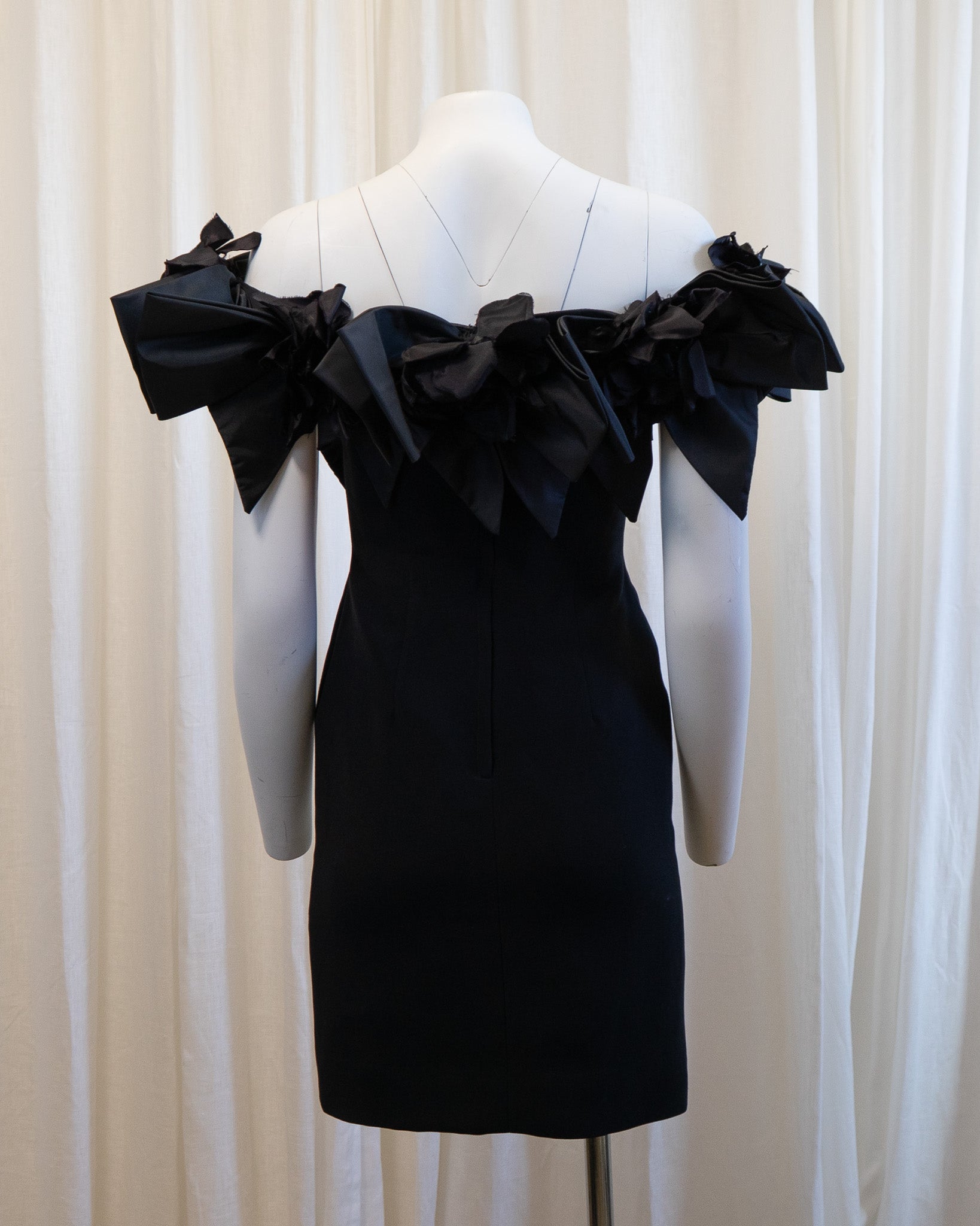 80s Victor Costa Bergdorf Goodman Black Roses & Bows Mini Dress