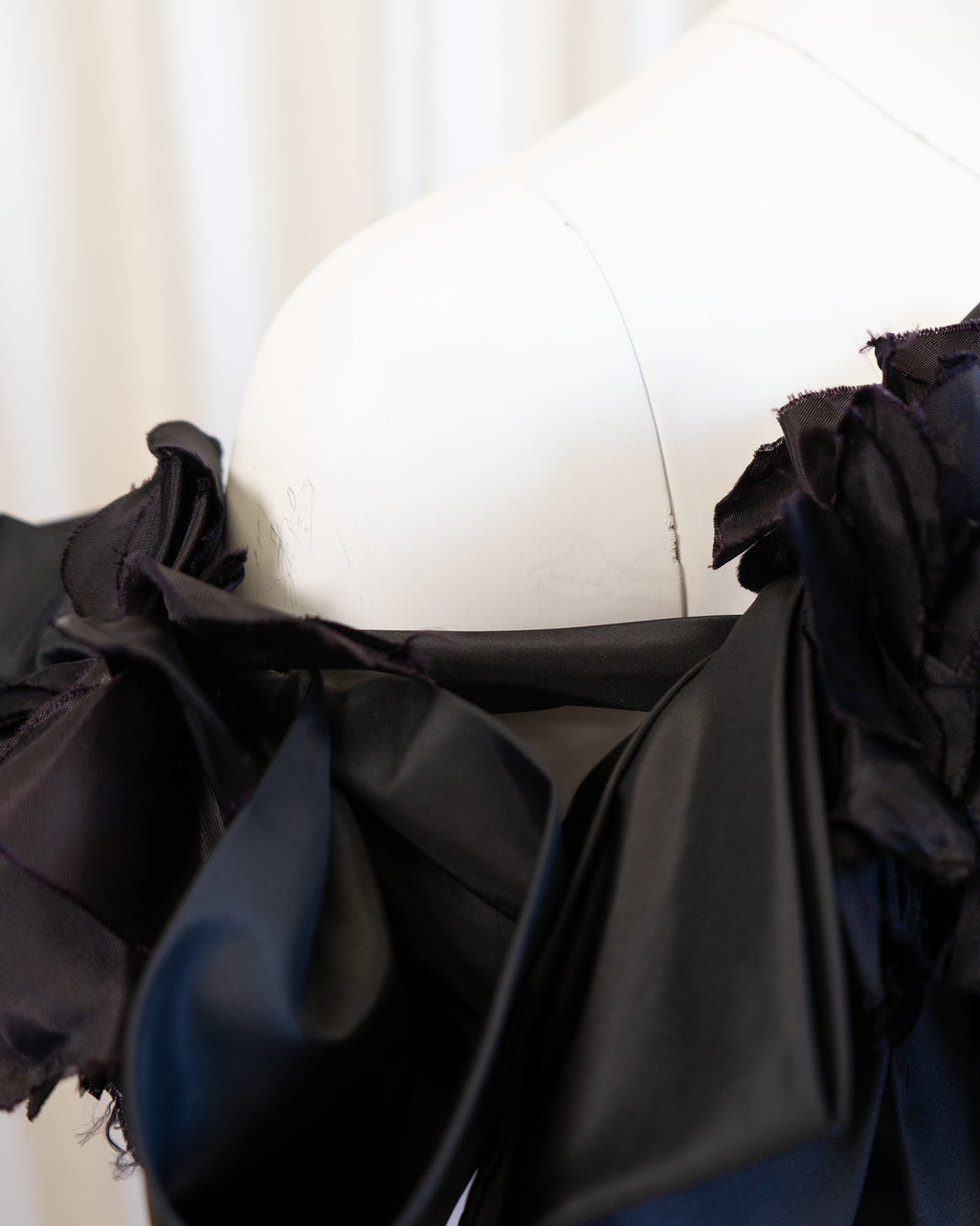 80s Victor Costa Bergdorf Goodman Black Roses & Bows Mini Dress