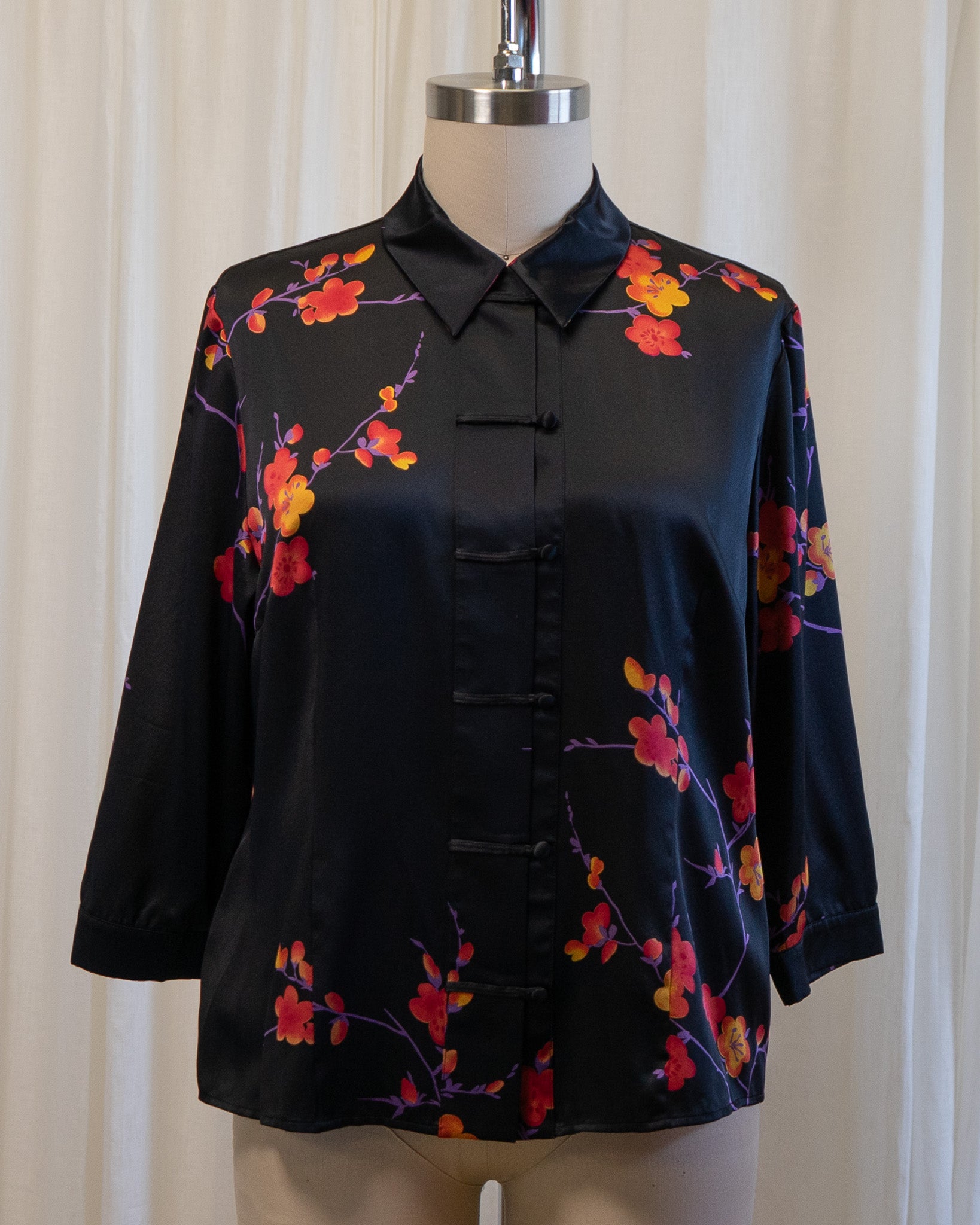 90s Carlisle Black Pure Silk Chinoiserie Floral Blouse