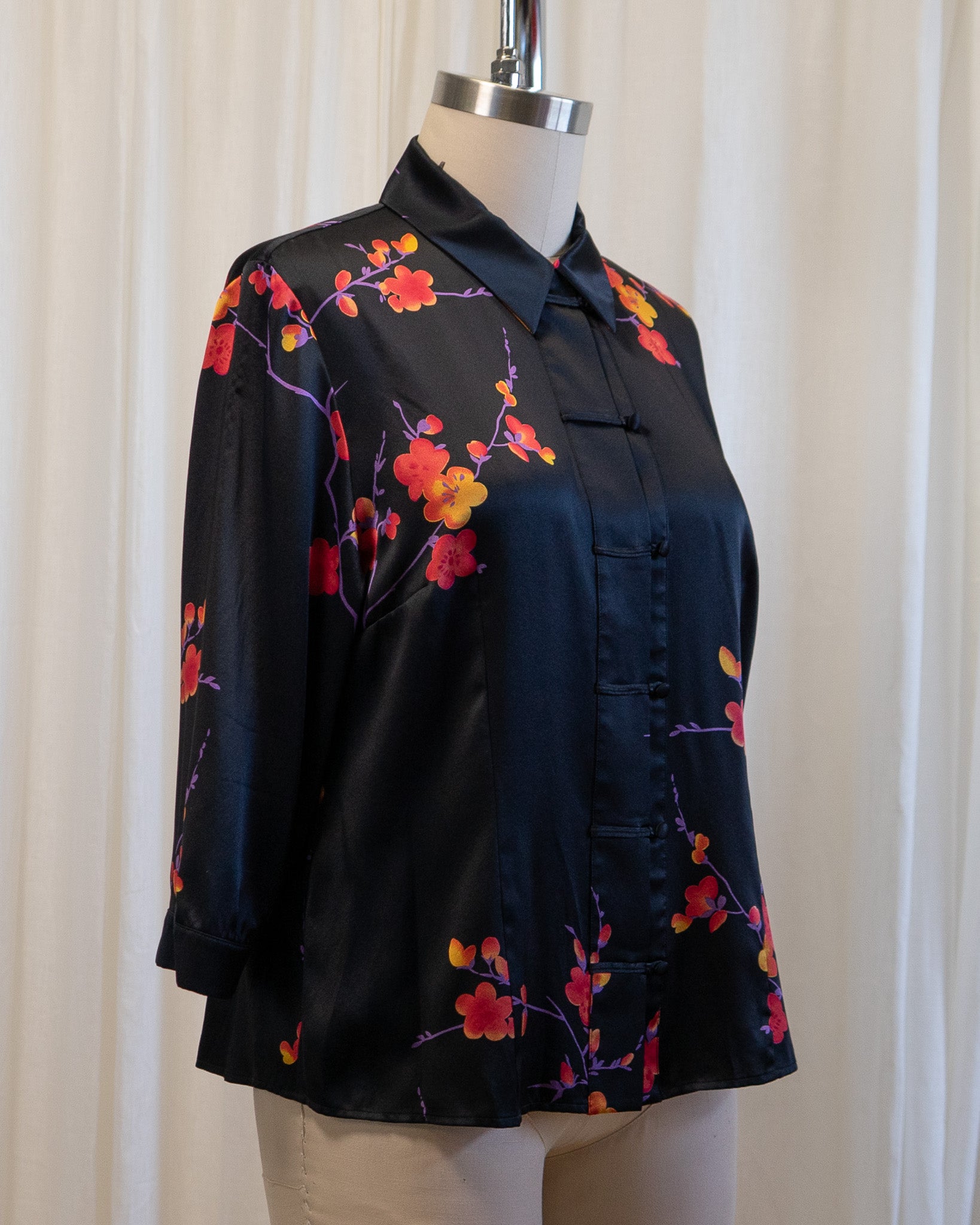 90s Carlisle Black Pure Silk Chinoiserie Floral Blouse